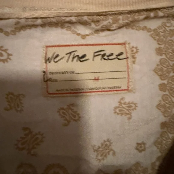 We The Free Round About Grandpa Cardigan size medium GUC - Picture 6 of 8